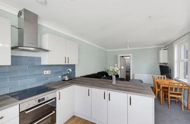Diamond Avenue, Greenbank, Plymouth - Image 3